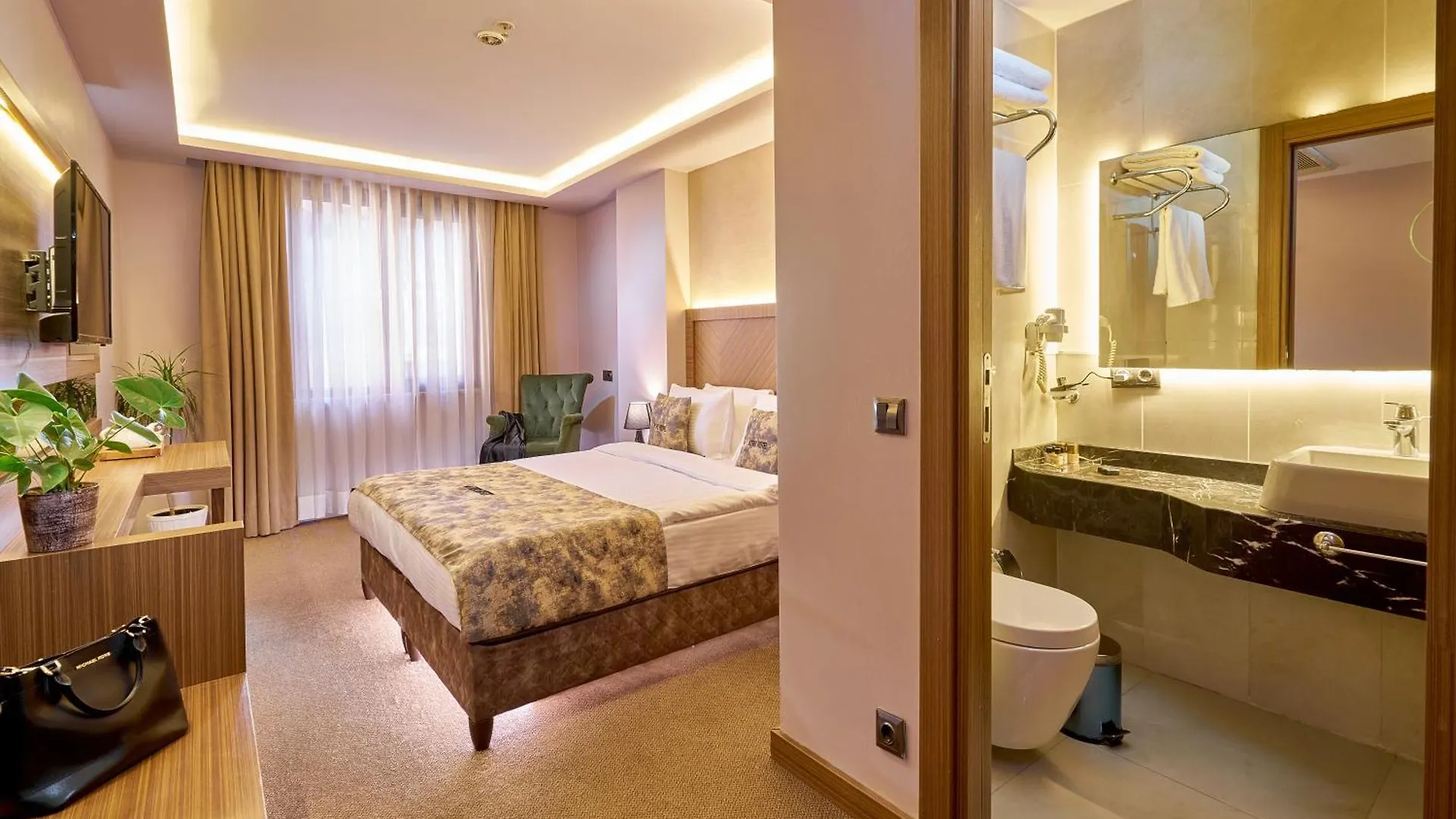 ****  Atro Hotel Istanbul Turkey